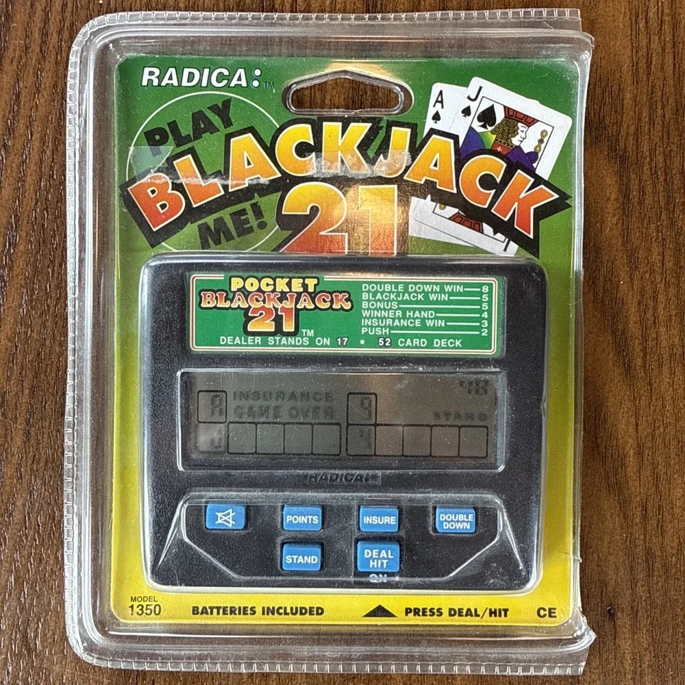 Vintage RADICA Blackjack 21 Pocket‎ Handheld Electronic Game Model 1350 Works